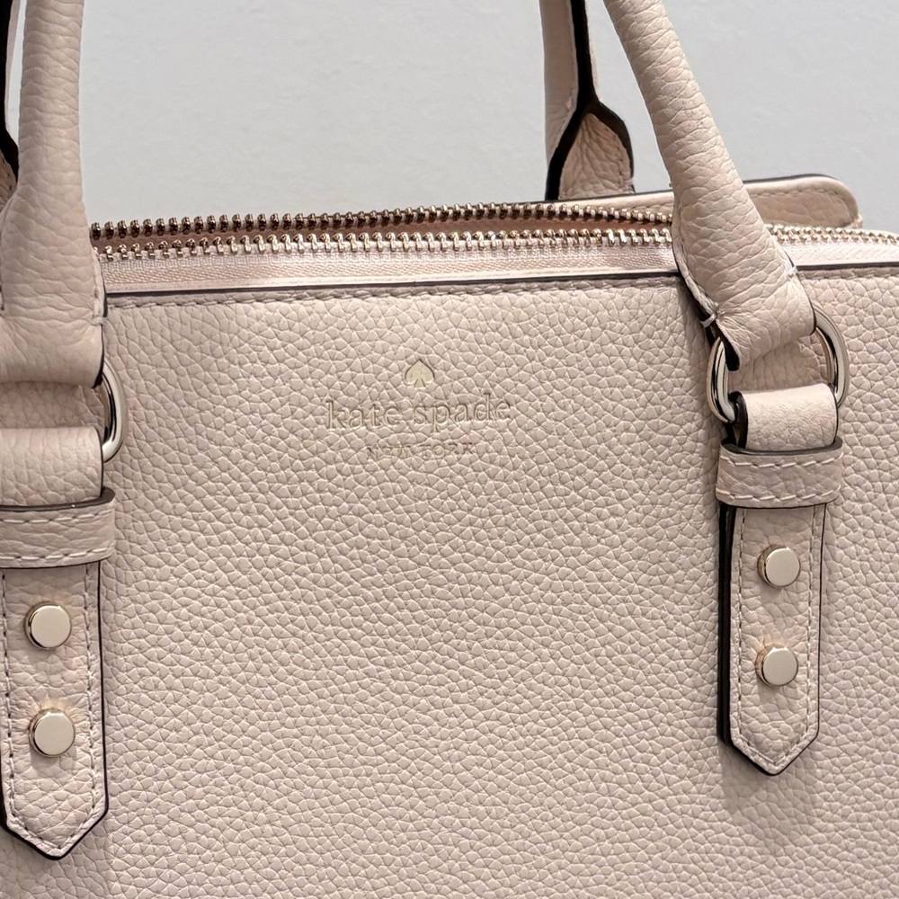 Kate Spade Chic Cream Satchel Bag - Picture 2 of 5